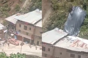 El deslizamiento de tierra provocó la destrucción de viviendas
