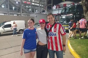 Marcelo Sicuro es hincha de Unión, tiene 53 años, sigue al Tate desde Estados Unidos y el domingo se dio el gran gusto de conocer el 15 de Abril.