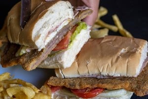 La elección de esta fecha no es aleatoria. El 18 de marzo se conmemora el fallecimiento de José Norberto "Chacho" Leguizamón, quien partió en 2010.