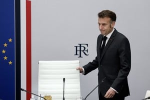 Macron descartó una intervención francesa en Ormuz mientras siga la guerra. Foto: Reuters