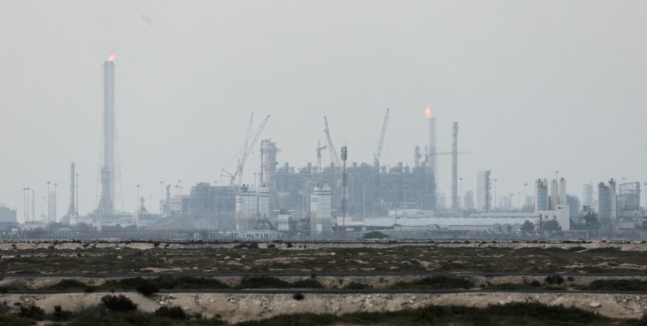 Irán atacó un nodo clave de gas en Qatar y hay máxima tensión por el suministro energético global