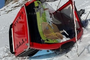 La telecabina se desprendió del cable "por razones que aún no están claras".