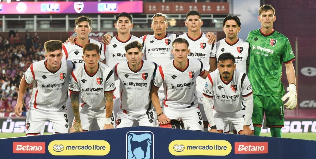 Newell’s siempre puede estar peor: fue humillado por Lanús y renunció Sensini