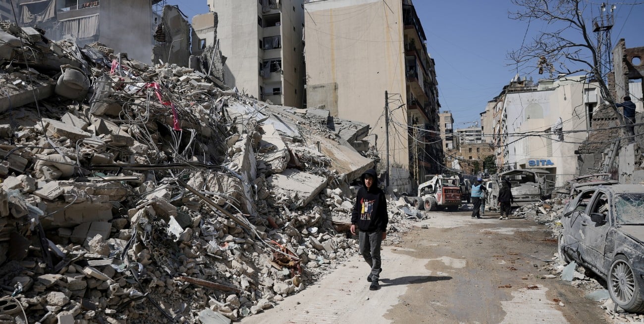 Seis civiles muertos y 24 heridos en ataques aéreos israelíes en Líbano