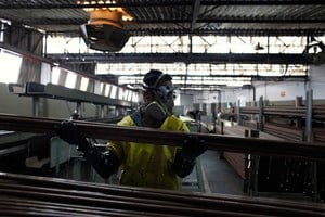 El empleo en Argentina tuvo un fuerte deterioro en el cuarto trimestre de 2026. Reuters