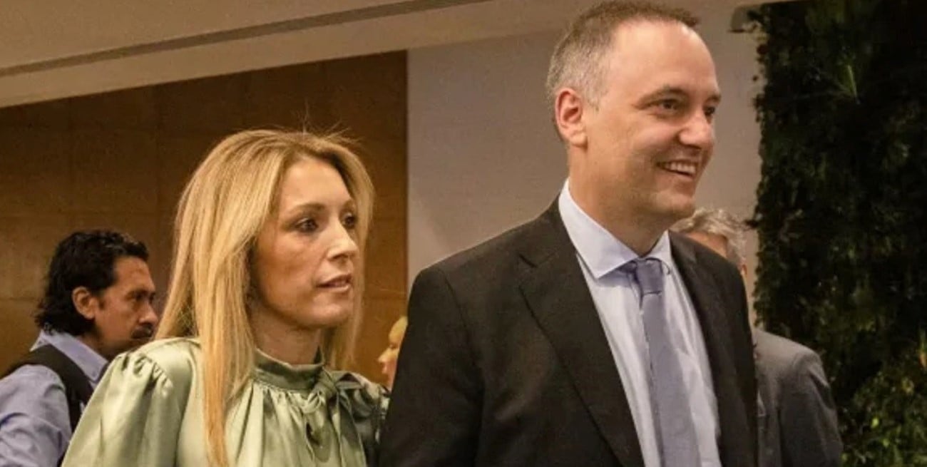 Mensajes de Vecinos y Llegan Cartas 