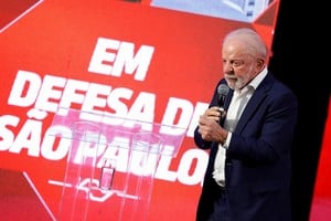 Lula también subrayó la importancia de no depender del dólar. Crédito: REUTERS.
