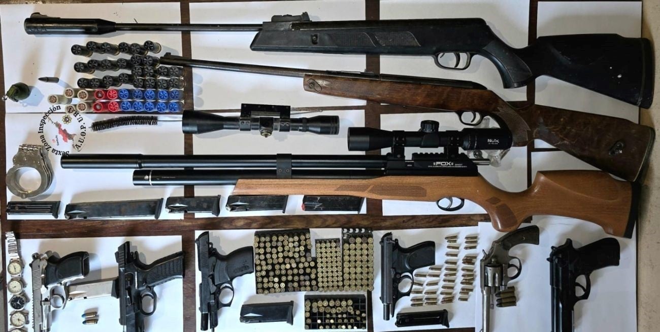 Importante secuestro de armas y municiones por hechos violentos en Colastiné; dos detenidos
