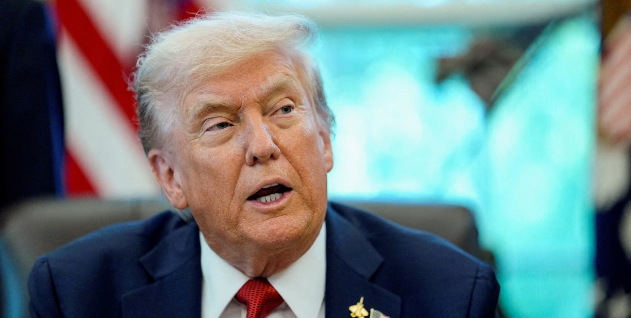 Trump suspenderá parcialmente sanciones al crudo iraní por 30 días