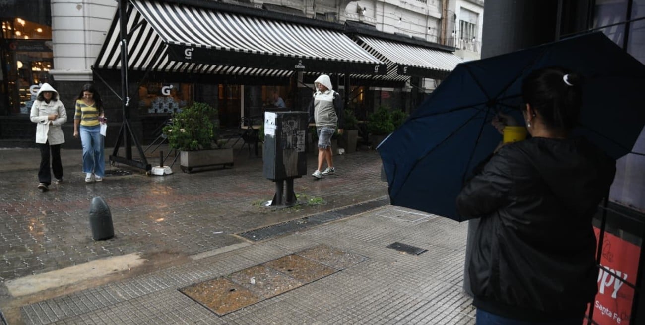 Fuerte lluvia en Santa Fe: el acumulado supera los 130 mm y las casabombas están operativas