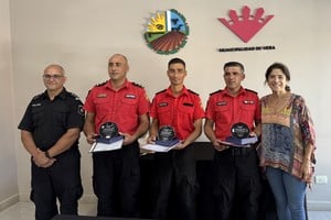 Bomberos verenses fueron distinguidos por su labor en incendios de la Patagonia