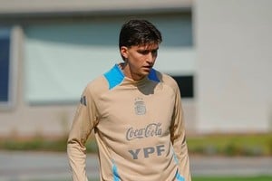 El futbolista Leonardo Balerdi queda desafectado de la nómina por lesión. En su reemplazo, el Cuerpo Técnico convoca a Lucas Martínez Quarta.