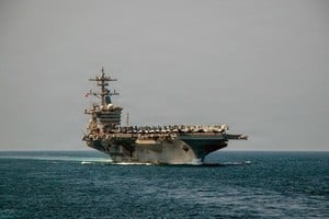 El Grupo de Ataque del Portaaviones Abraham Lincoln .