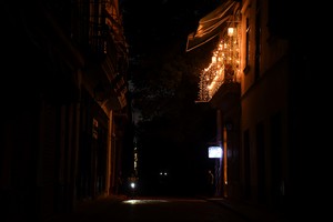 Cuba recupera la energía mientras advierte por una posible "agresión militar".