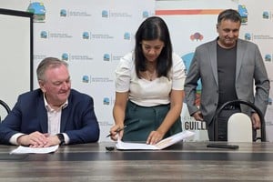 El Gobierno Provincial transfirió $38 millones para obra de pavimento urbano en la ciudad de San Guillermo