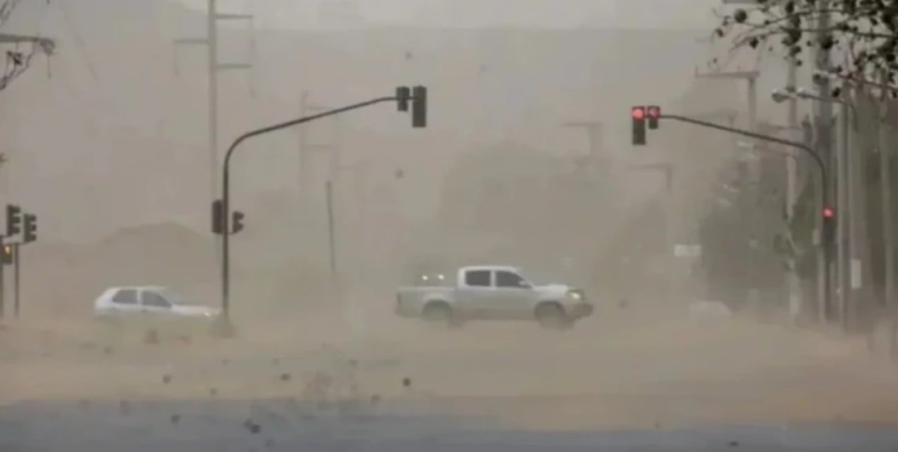 El Servicio Meteorológico Nacional emitió alertas para este miércoles: cuáles son las provincias afectadas