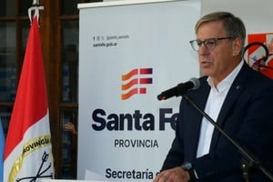 El secretario de Derechos Humanos de la provincia, Emilio Jatón, fue el encargado de cerrar el acto donde reivindicó los espacios de Memoria. Foto: Flavio Raina