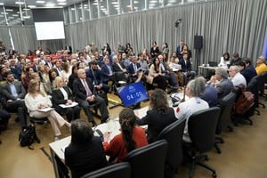 Ante la enorme cantidad de personas que se inscribieron para participar de la audiencia pública sobre la Ley de Glaciares y la importancia del tema, desde UxP piden una consulta popular vinculante. Foto: Archivo.