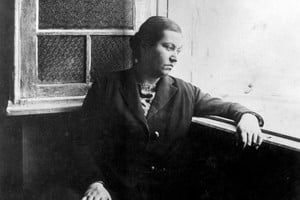 La poetisa chilena Gabriela Mistral (1889-1957) obtuvo el Premio Nobel de Literatura en el año 1945.