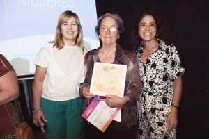 La intendente, Paula Mitre, destacó: “Ana María representa el compromiso y la vocación de servicio que construyen la comunidad.
