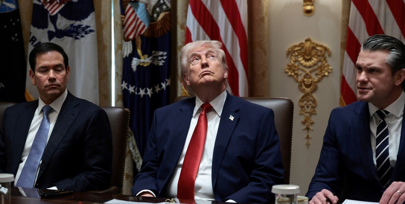 Trump aseguró que tomar el control del suministro de petróleo de Irán es “una opción”