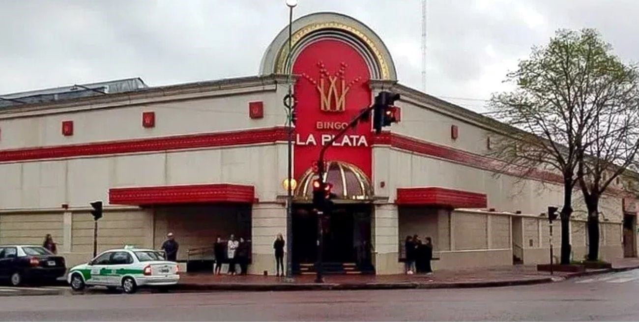 Investigan la muerte de una mujer hallada en el Bingo de La Plata