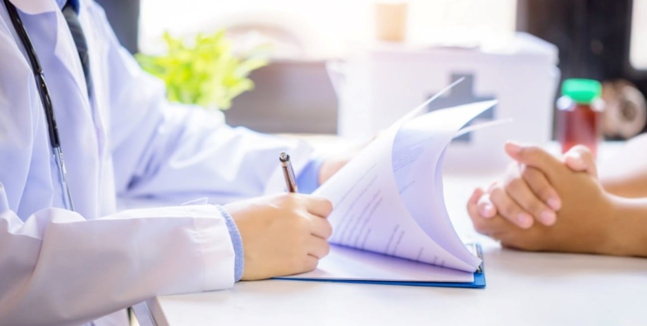 Día Nacional del Médico Clínico: el pilar esencial que garantiza la salud integral de los argentinos