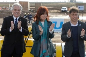 Alberto Fernández, Cristina Kirchner y Axel Kicillof. Crédito: Reuters
