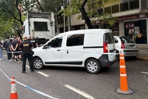 El operativo tuvo lugar en la avenida Juan Bautista Alberdi al 500. 