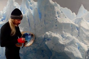Su obra se ha caracterizado por un enfoque hiperrealista que captura la majestuosidad y la fuerza de los entornos naturales más imponentes del planeta. Foto: Gentileza del artista