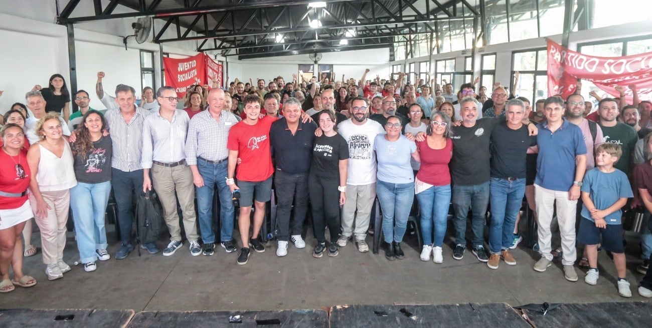 Un sector del socialismo reafirmó la vigencia de Unidos y respaldó a Pullaro