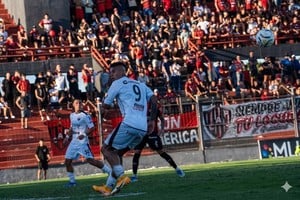 Colón ganó de visitante. Foto: gentileza.