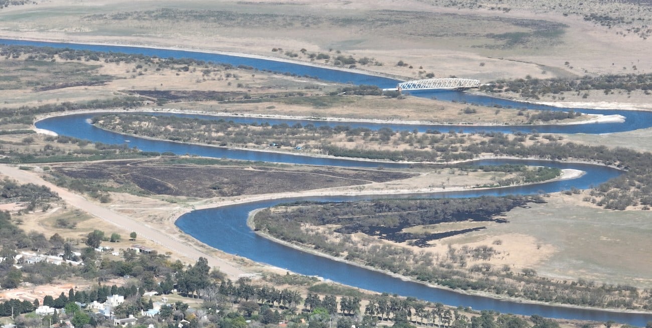 El río Salado se mantiene en niveles normales y no se esperan crecidas significativas en Santa Fe a corto plazo