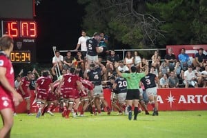 Se vuelven a cruzar Capibaras XV-Dogos. Foto: Fernando Nicola