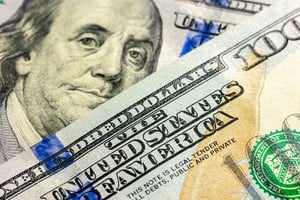 El dólar cerró con subas y bajas.