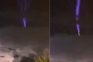 Un extraño rayo azul iluminó el cielo de Tucumán.