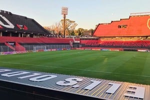 El estadio "Coloso" Marcelo A. Bielsa de Newell's será el escenario del choque entre Unión e Independiente del viernes.