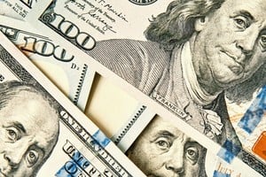 El dólar blue subió 0,71% y terminó en $1.405 para la compra y $1.425 para la venta.
