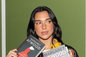 Dua Lipa será la curadora del prestigioso Festival de Literatura de Londres 2026.