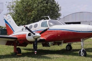 Lo que llama la atención es un avión cuyo precio de base es 50 millones de pesos.