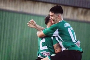 El festejo de Juventud Unida en uno de sus goles. Gentileza: Radio San jorge