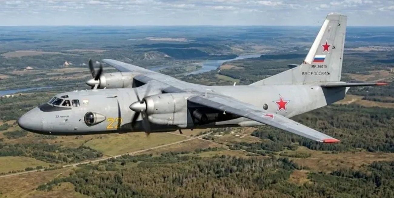 Tragedia en Crimea: cayó un avión militar ruso y murieron 29 personas