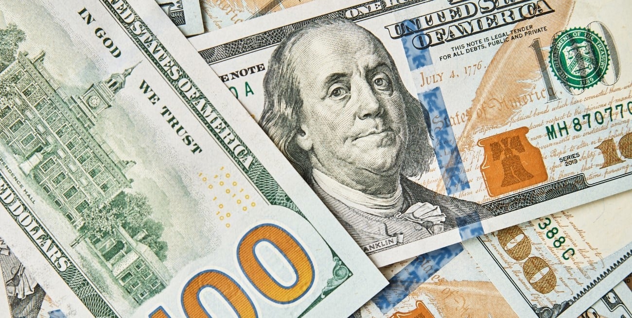 Así cerró el dólar en los bancos argentinos este martes 21 de abril