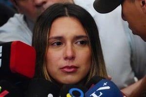 Agostina Páez volvió al país este miércoles tras casi tres meses retenida en Brasil. Foto: Gentileza NA
