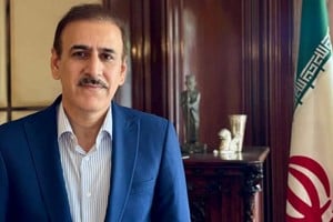 Diplomático iraní declarado persona non grata.