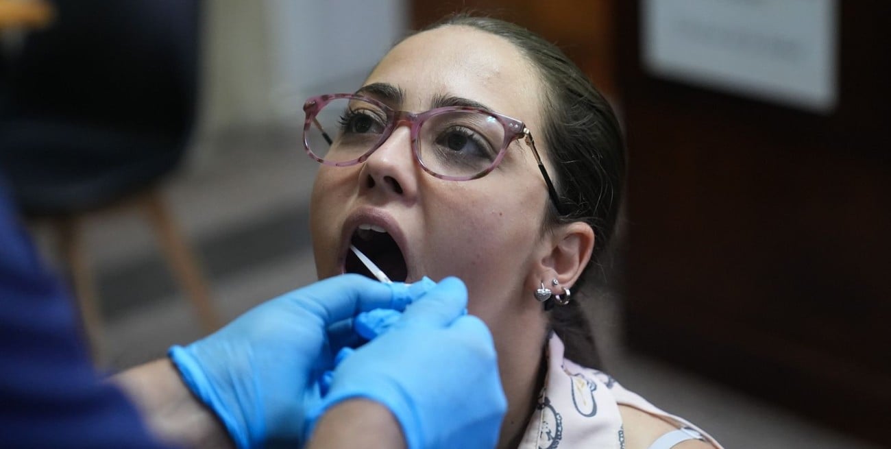 Santa Fe se convierte en la primera provincia en usar hisopado para donantes de médula ósea