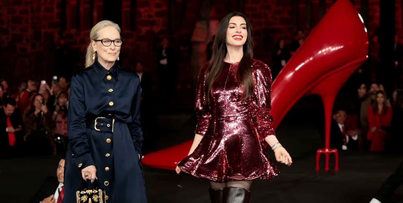 El video que es viral: Anne Hathaway y Meryl Streep sorprendieron al ritmo de la cumbia