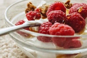 Una de las dudas más frecuentes es el momento adecuado para consumir probióticos