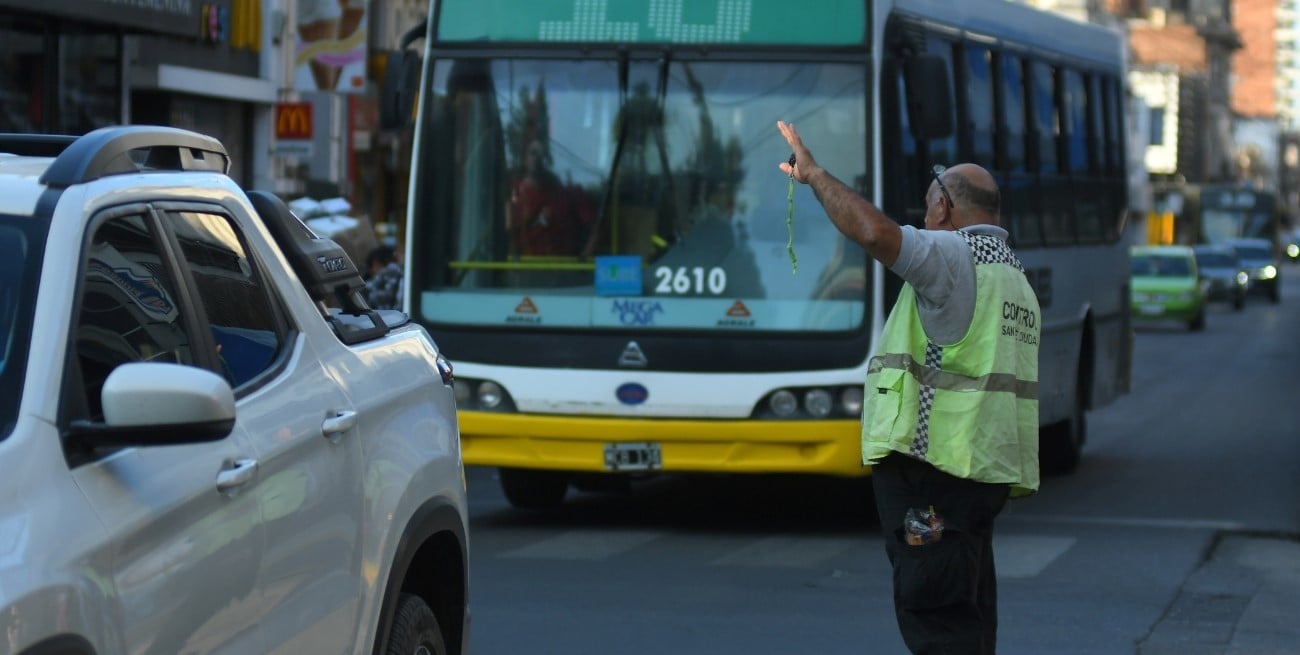 Santa Fe: cortes de tránsito y desvíos de colectivos este sábado