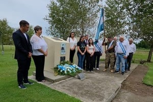 Matilde rindió homenaje a los héroes de Malvinas a 44 años de la gesta